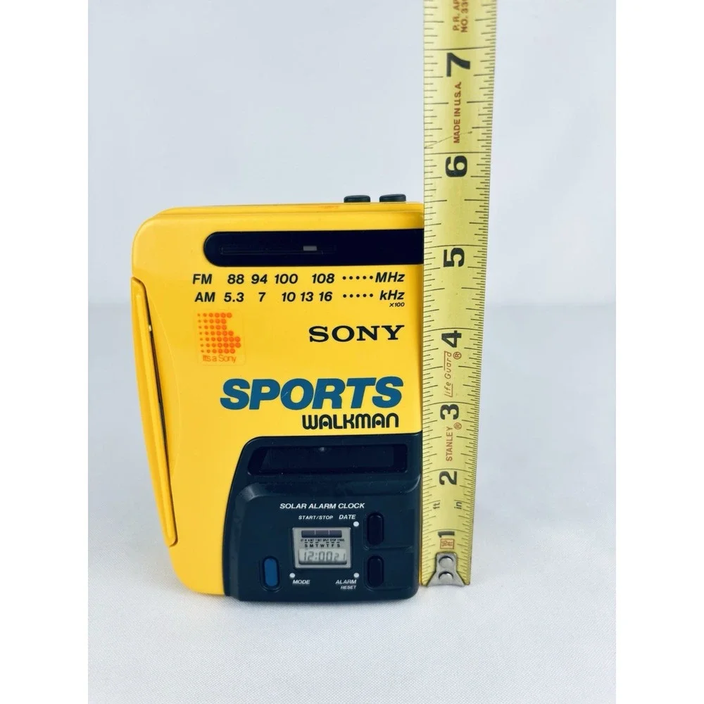 Sony Sports Walkman WM-AF58 Cassette Player AM/FM Solar Alarm Clock Non Working